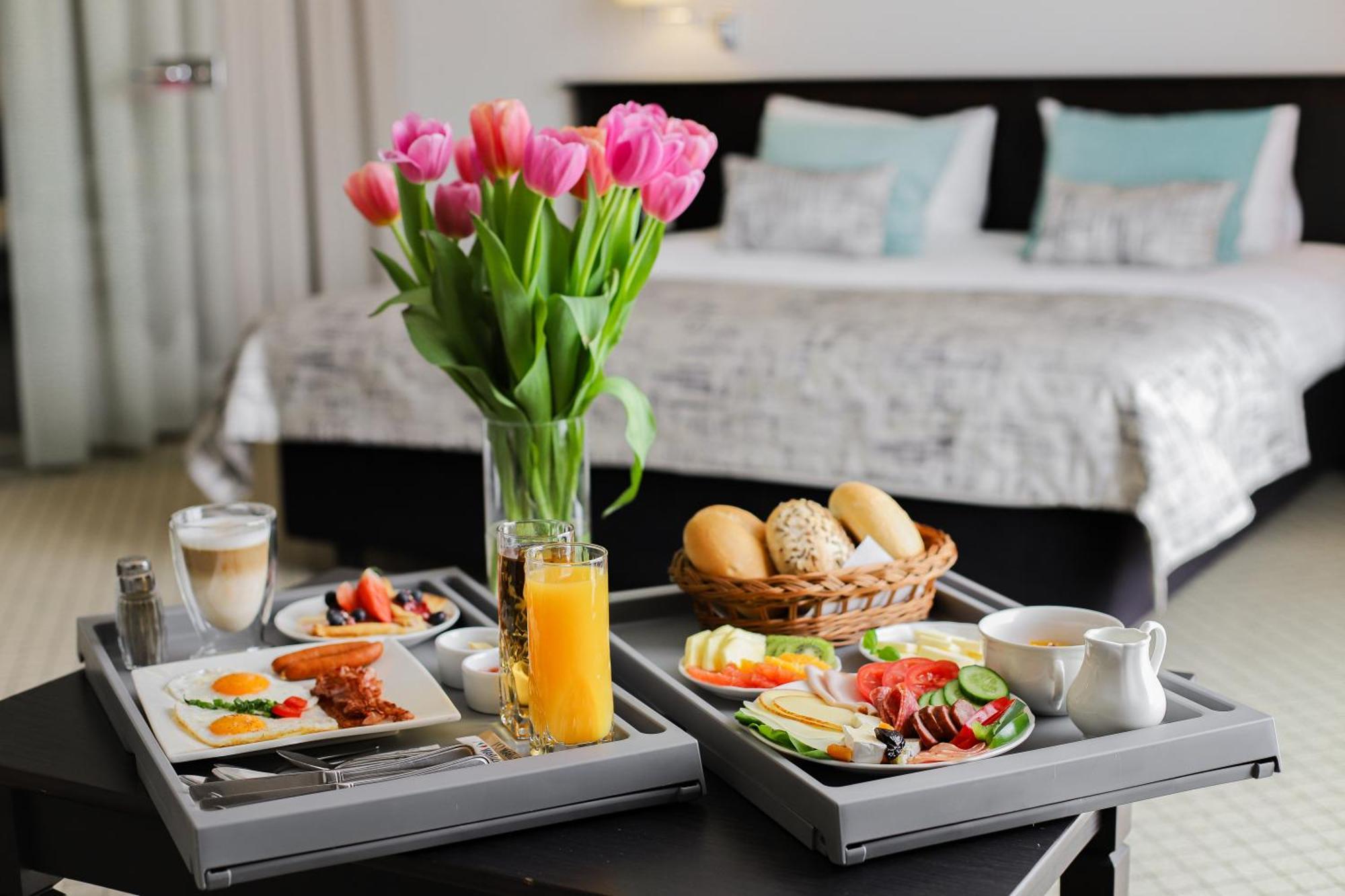 Hotel Toscania Wloszakowice Ngoại thất bức ảnh