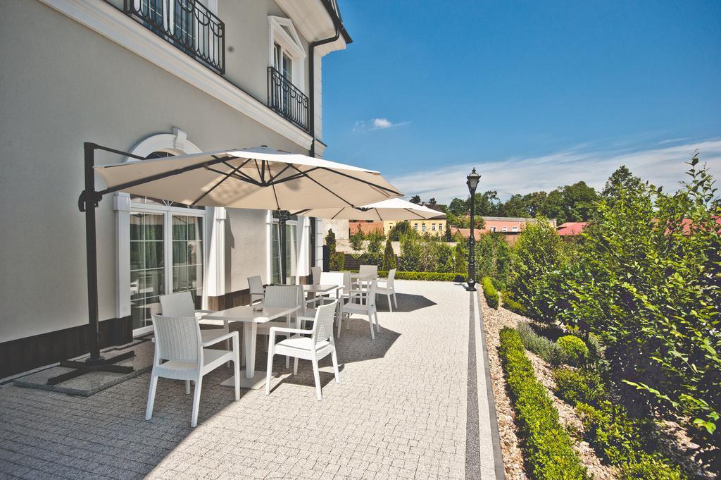 Hotel Toscania Wloszakowice Ngoại thất bức ảnh