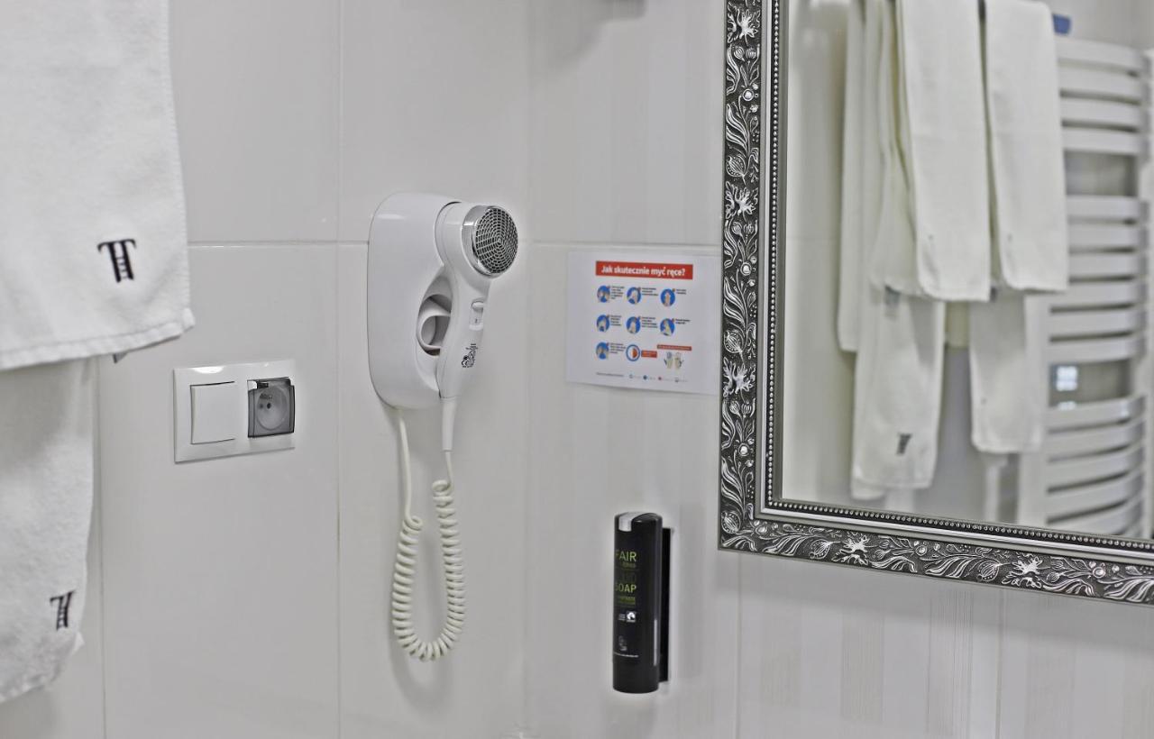 Hotel Toscania Wloszakowice Ngoại thất bức ảnh
